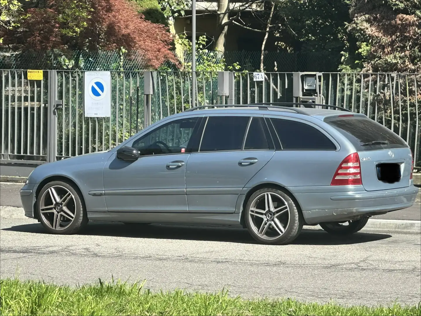 Mercedes-Benz CE 220 Avangarde - 1