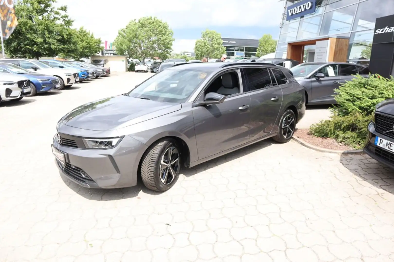 Opel Astra Sports Tourer 1.2 Turbo Automatik Edition (L) Grau - 2