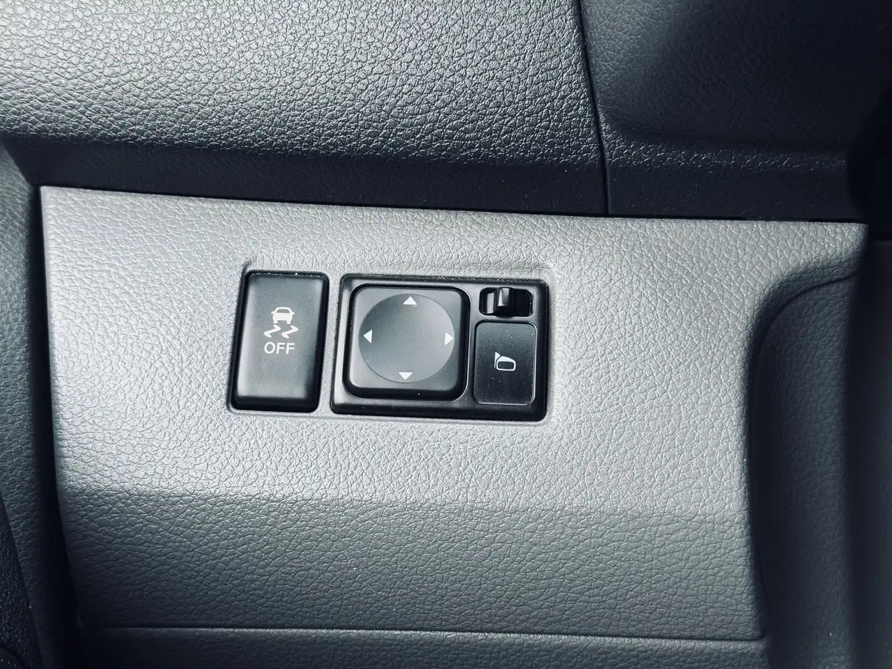 Nissan NV200 снимка Nissan NV200