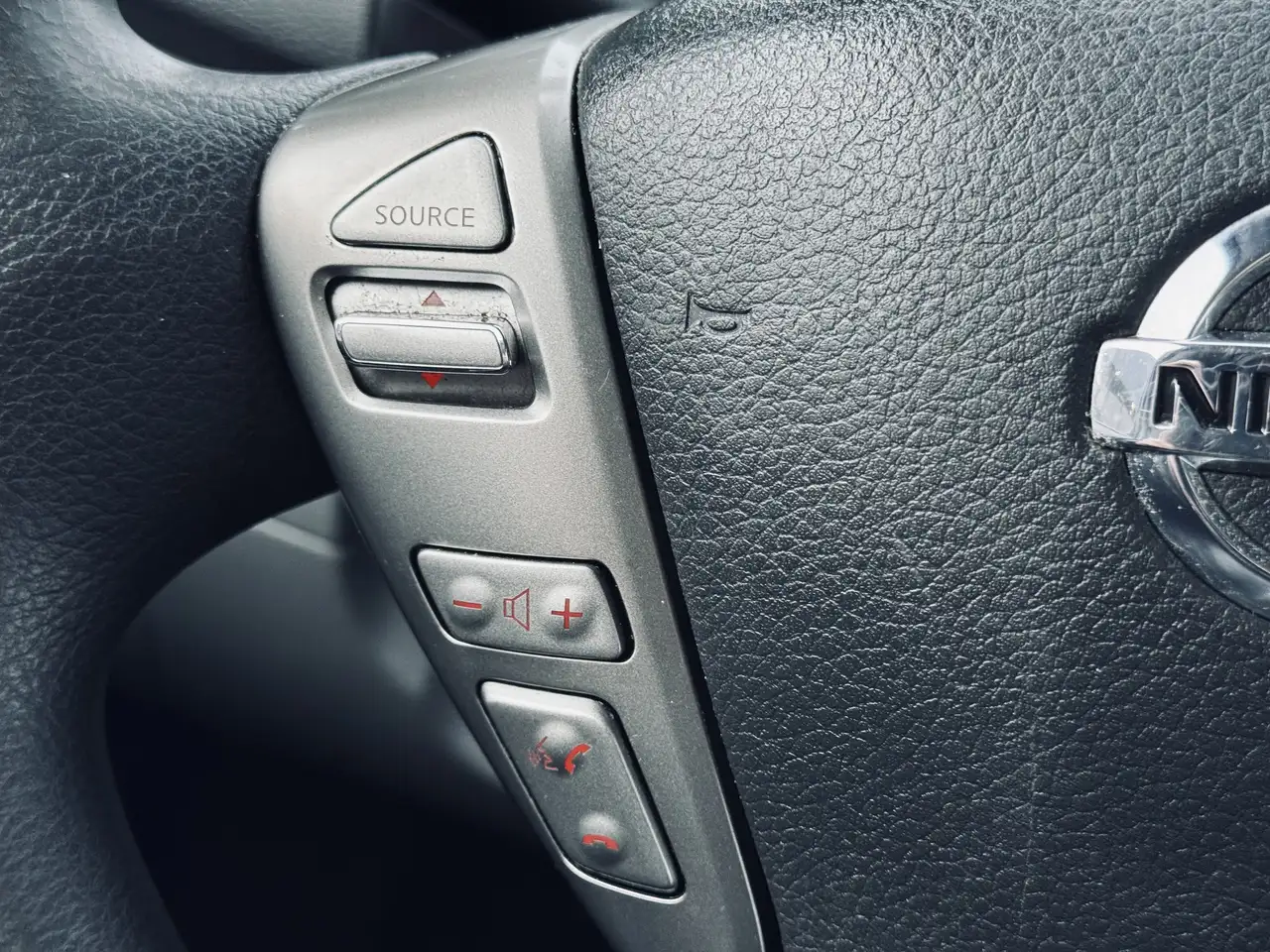 Nissan NV200 снимка Nissan NV200
