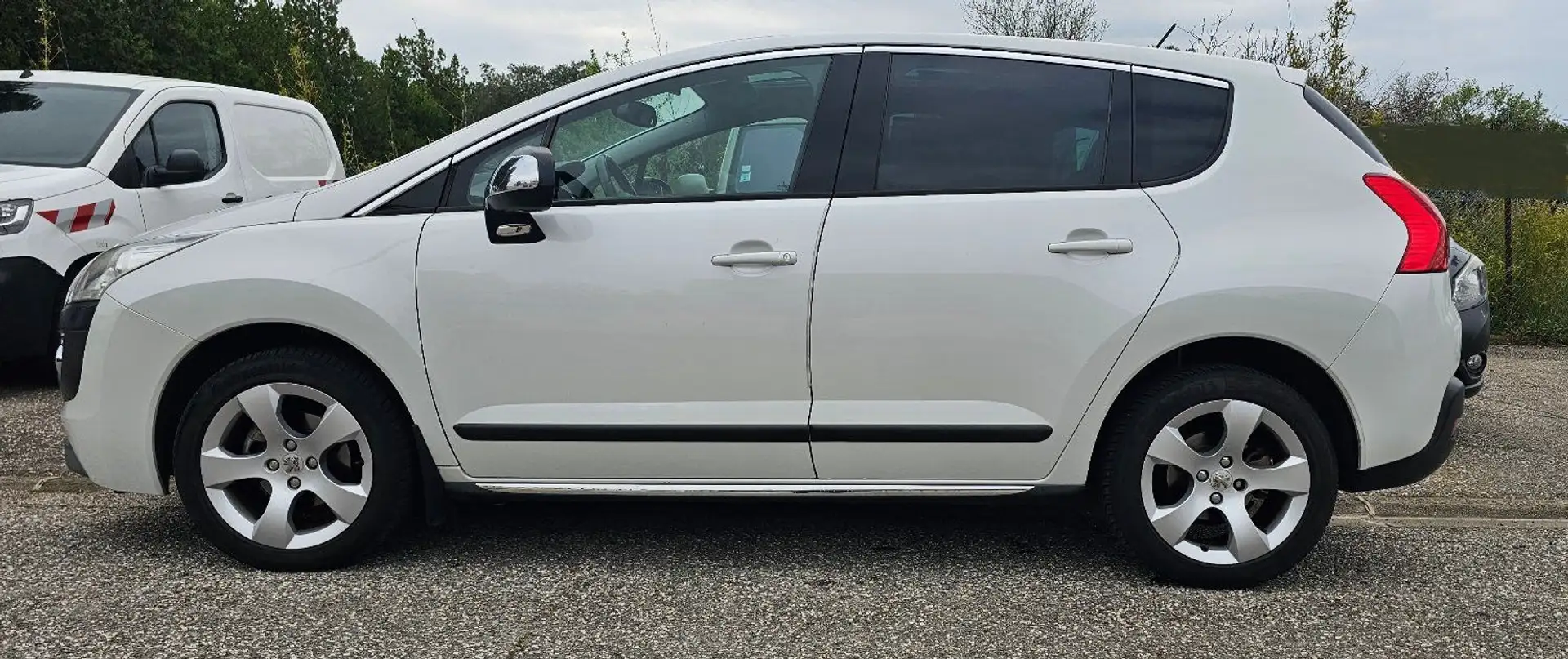 Peugeot 3008 1.6 HDI 115CH PREMIUM 2012 159.000KMS GPS PANO REG Blanco - 2