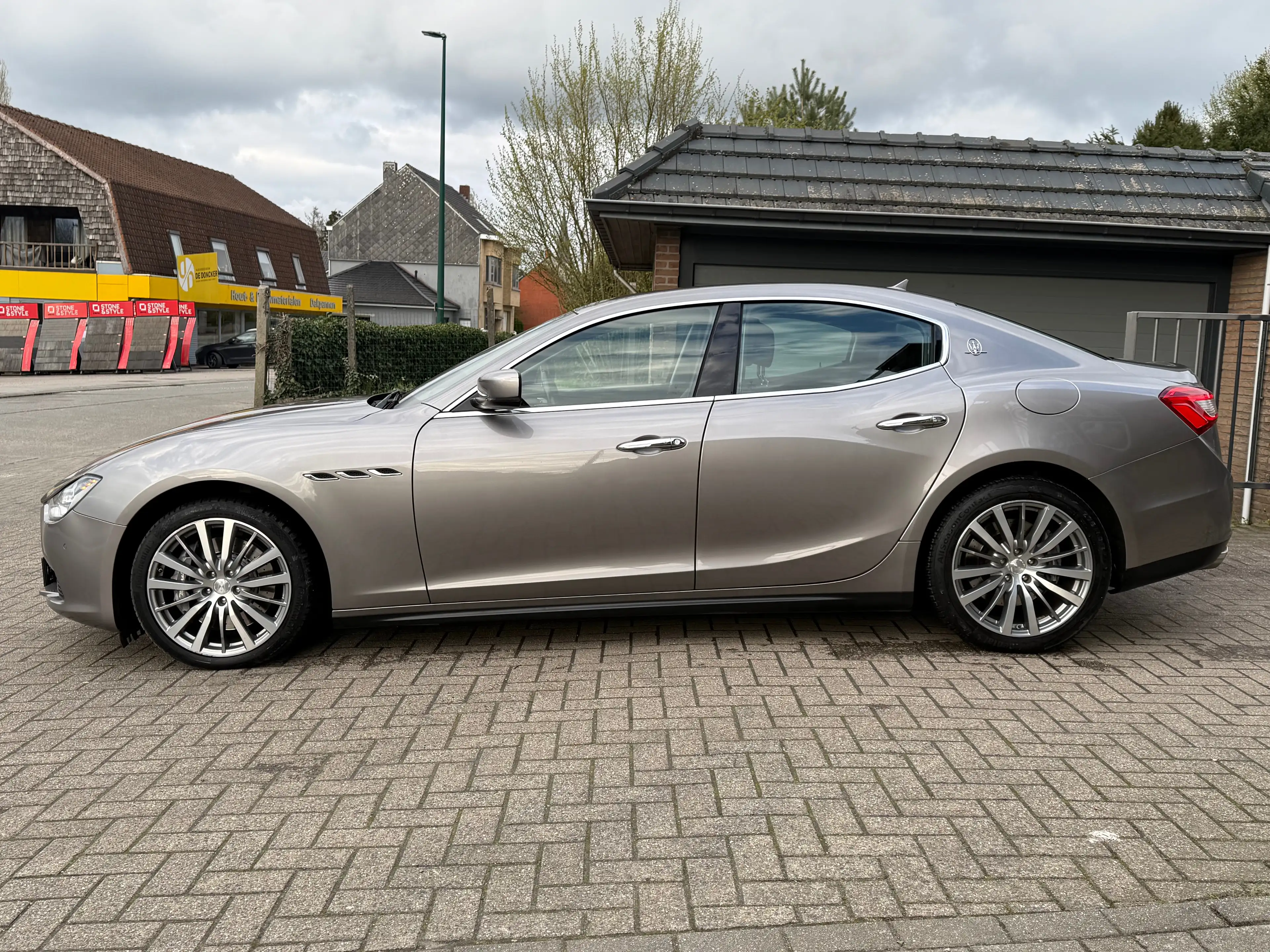 Maserati Ghibli Ghibli 3.0 V6 Turbo — photo 5