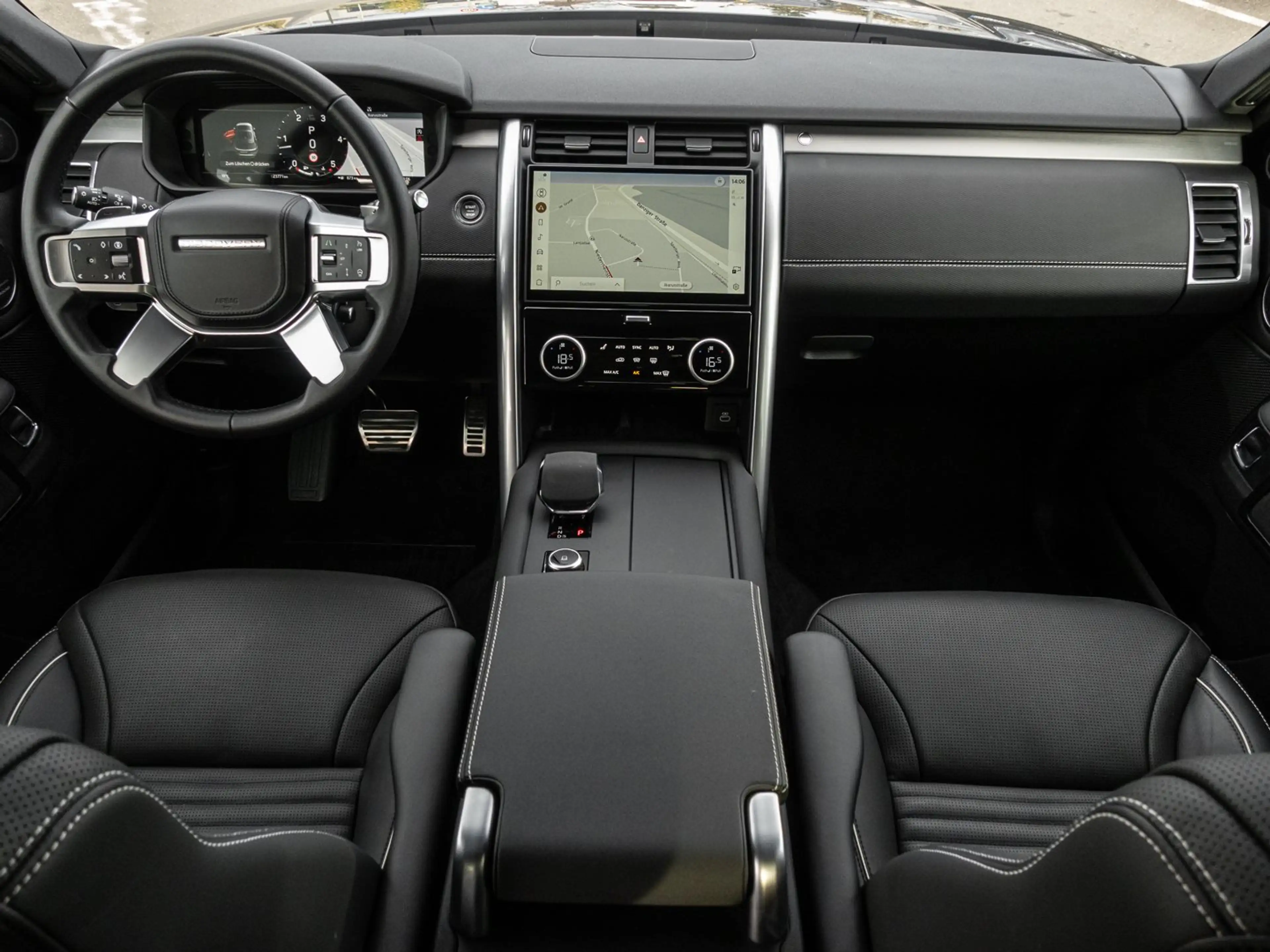 Land Rover Discovery D300 Dynamic HSE PANO LED STANDHZG — photo 11