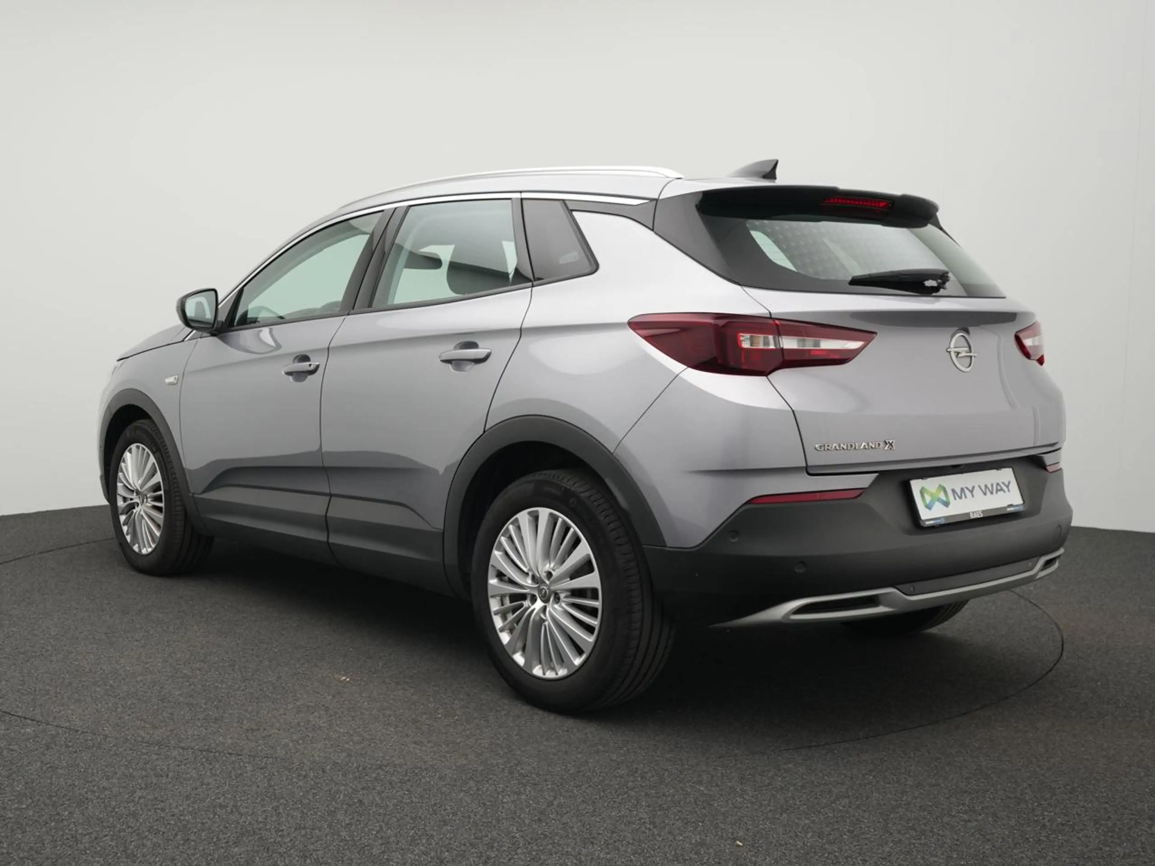 Opel Grandland X 1.2 Turbo Edition S&S — photo 4