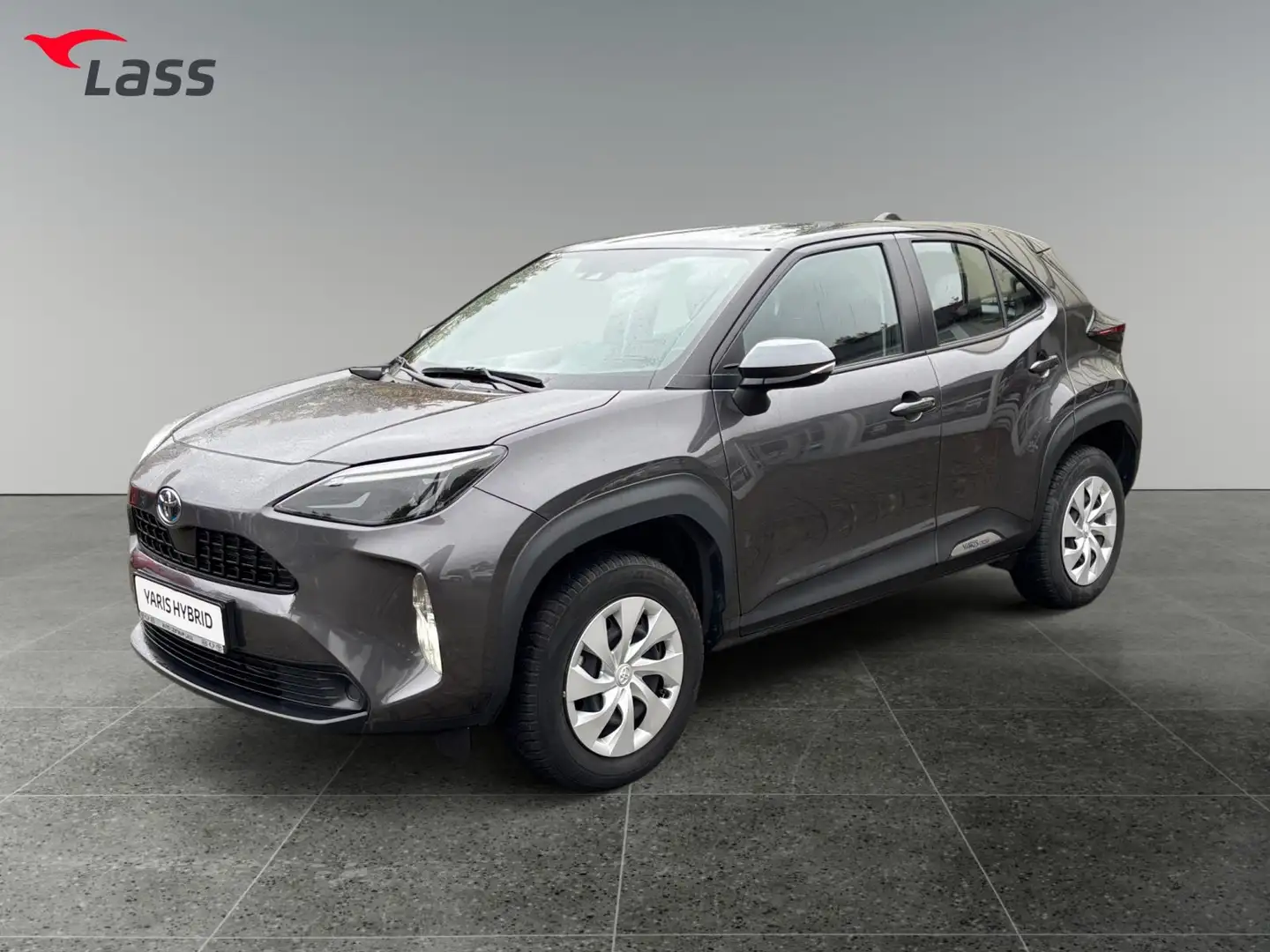 Toyota Yaris Cross 1.5 Business Ed. +Allwetter+Navi Grijs - 2