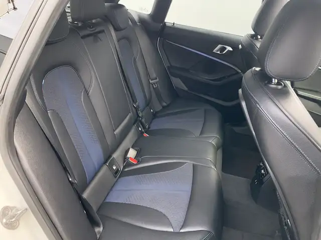 BMW 2 Series view 15