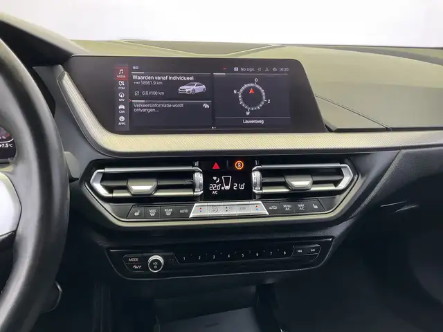 BMW 2 Series view 12