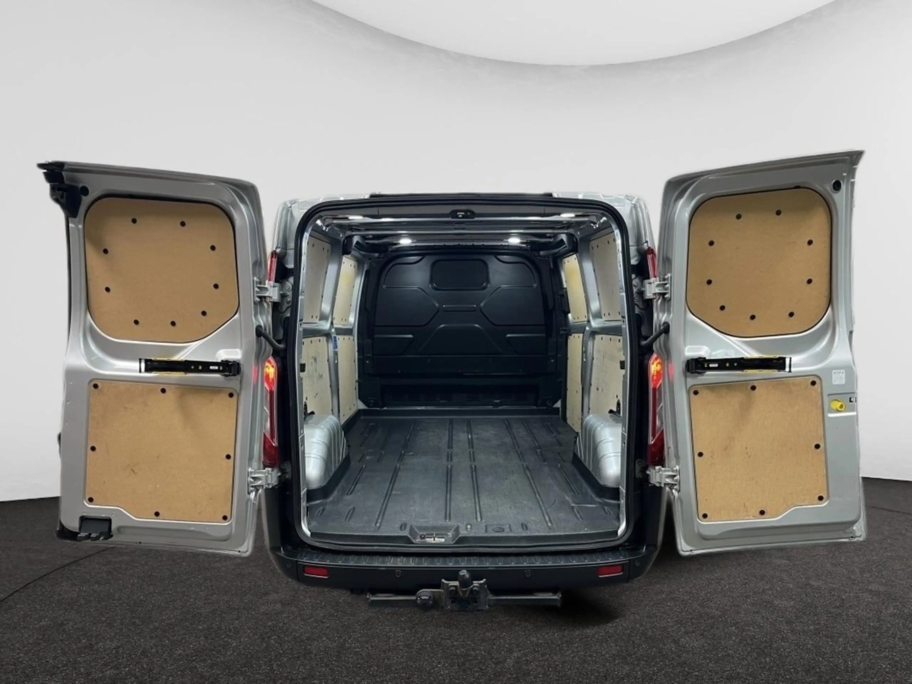Ford Transit Custom Transit Custom 2.0 TDCi L2H1 Trail S/S (EU6.2) — photo 9