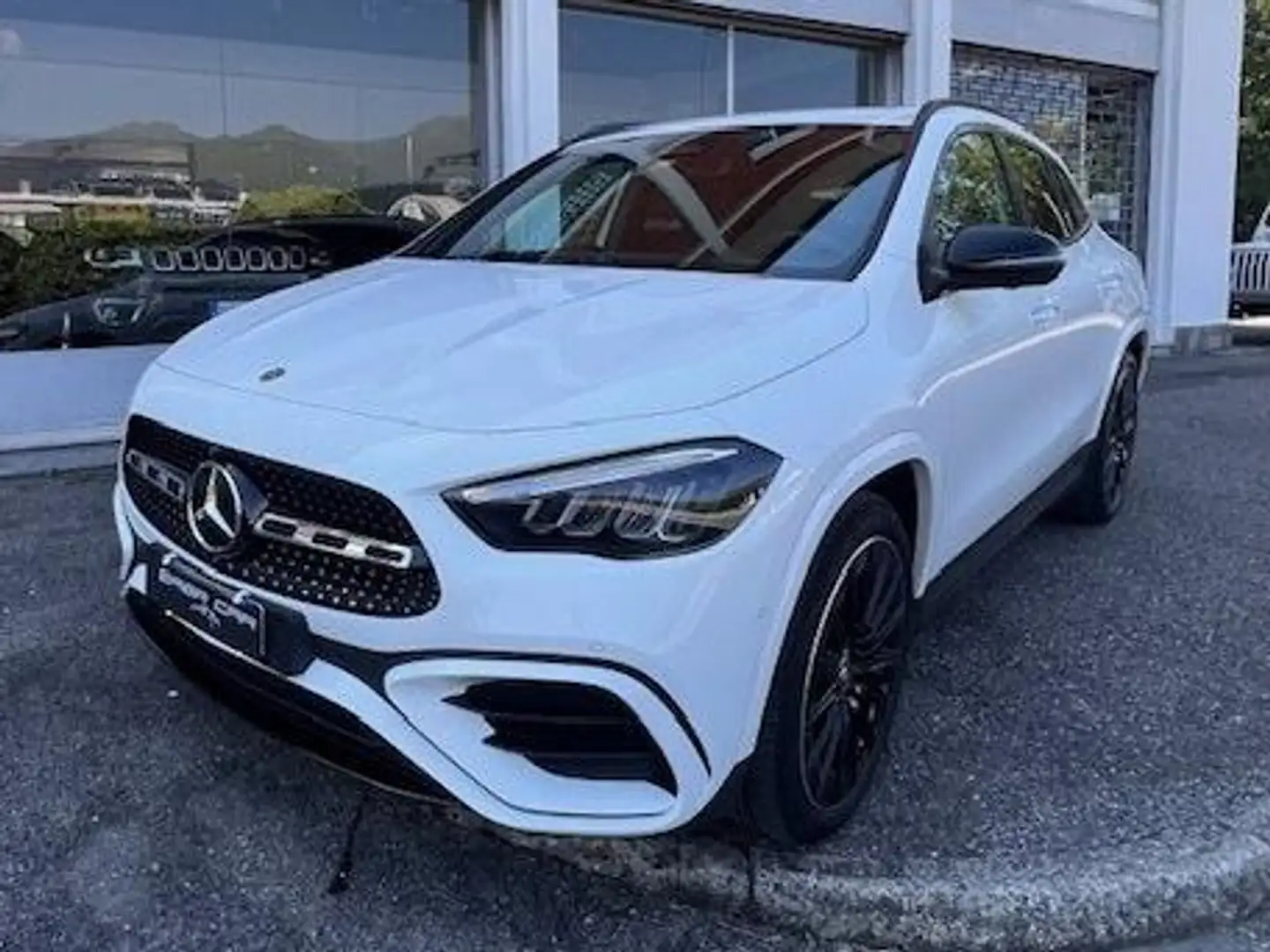 Mercedes-Benz GLA 200 GLA-H247 2023 d AMG Line Premium Plus auto Blanco - 2