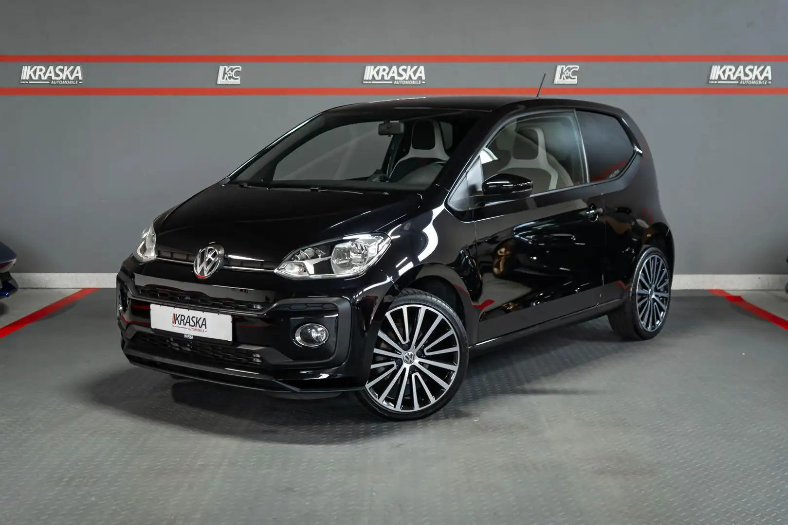 Volkswagen up! 1.0 TSI high PDC BEATS DAB+ POLYGON KAMERA Noir - 1