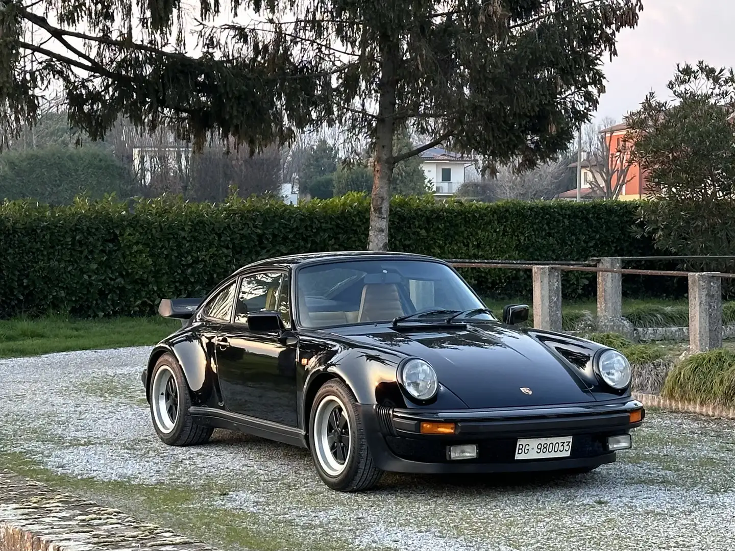 Porsche 930 911 Turbo 3.3 - 1