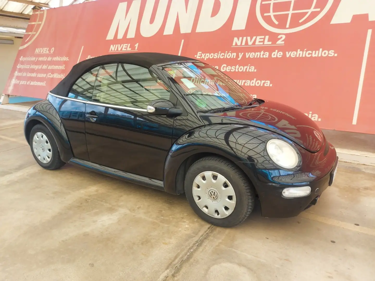 Volkswagen Beetle Cabrio 2.0 Aut. Negru - 1