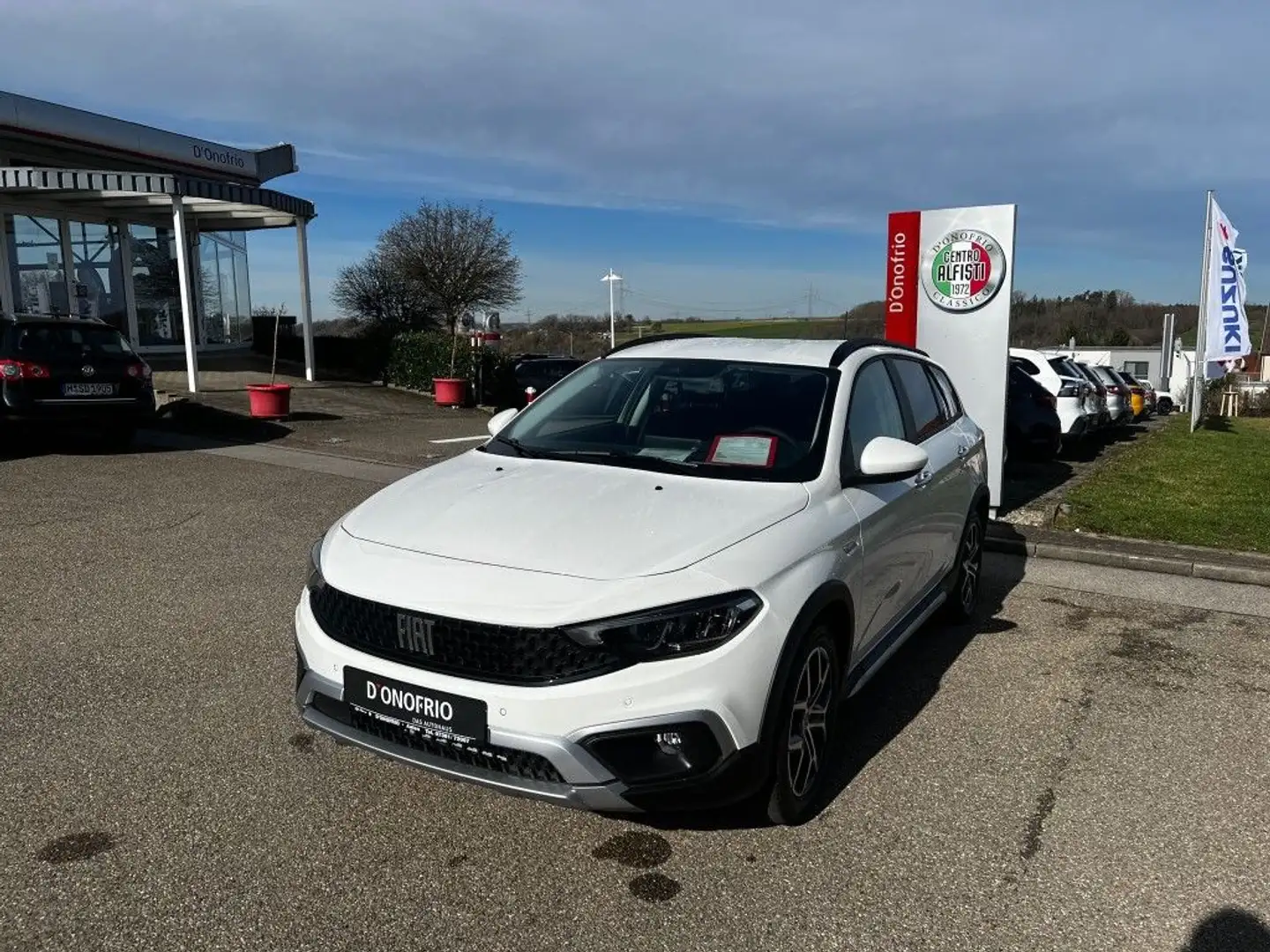 Fiat Tipo Kombi 1.5 GSE Hybrid Cross Weiß - 1