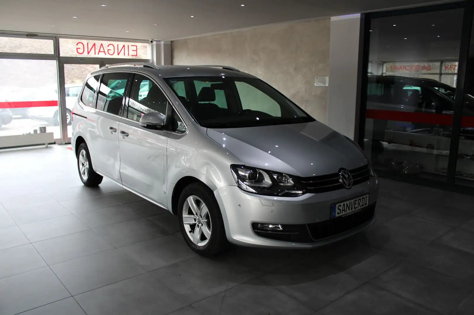 Volkswagen Sharan 2.0 TDI BMT HIGHLINE LEDER NAVI XENON LED Silber - 2