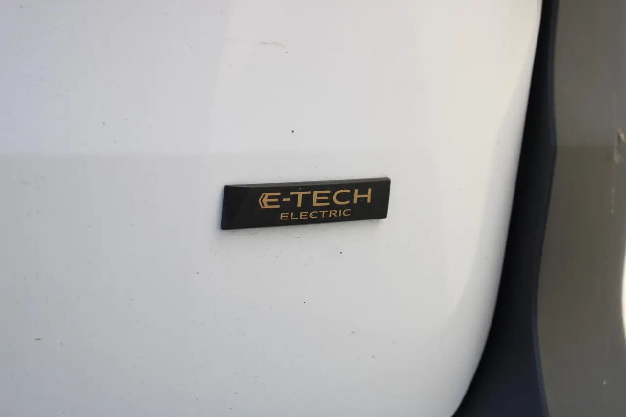 Renault Kangoo E-TECH 2026 — фото 8