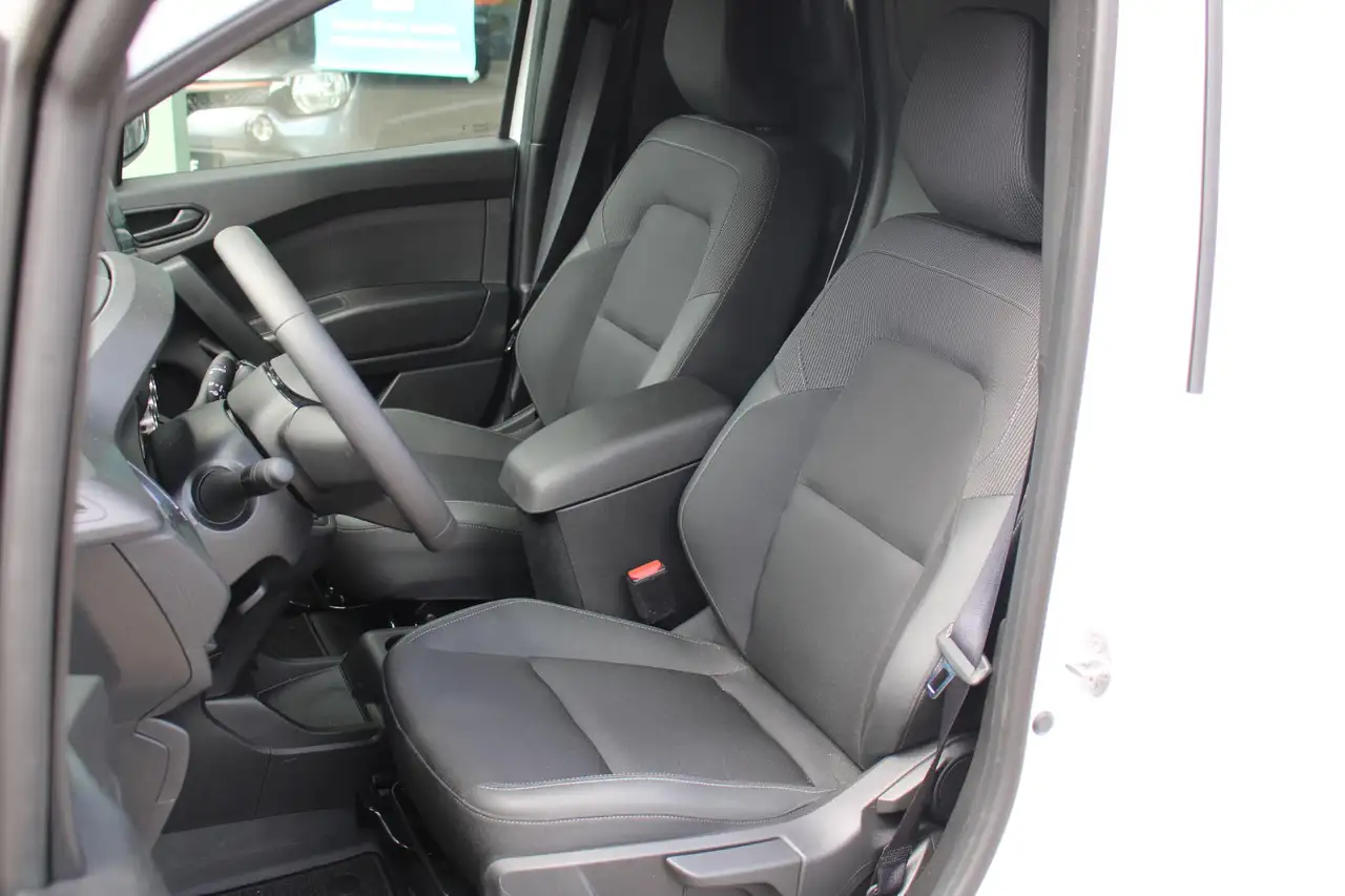 Renault Kangoo E-TECH 2026 — фото 10