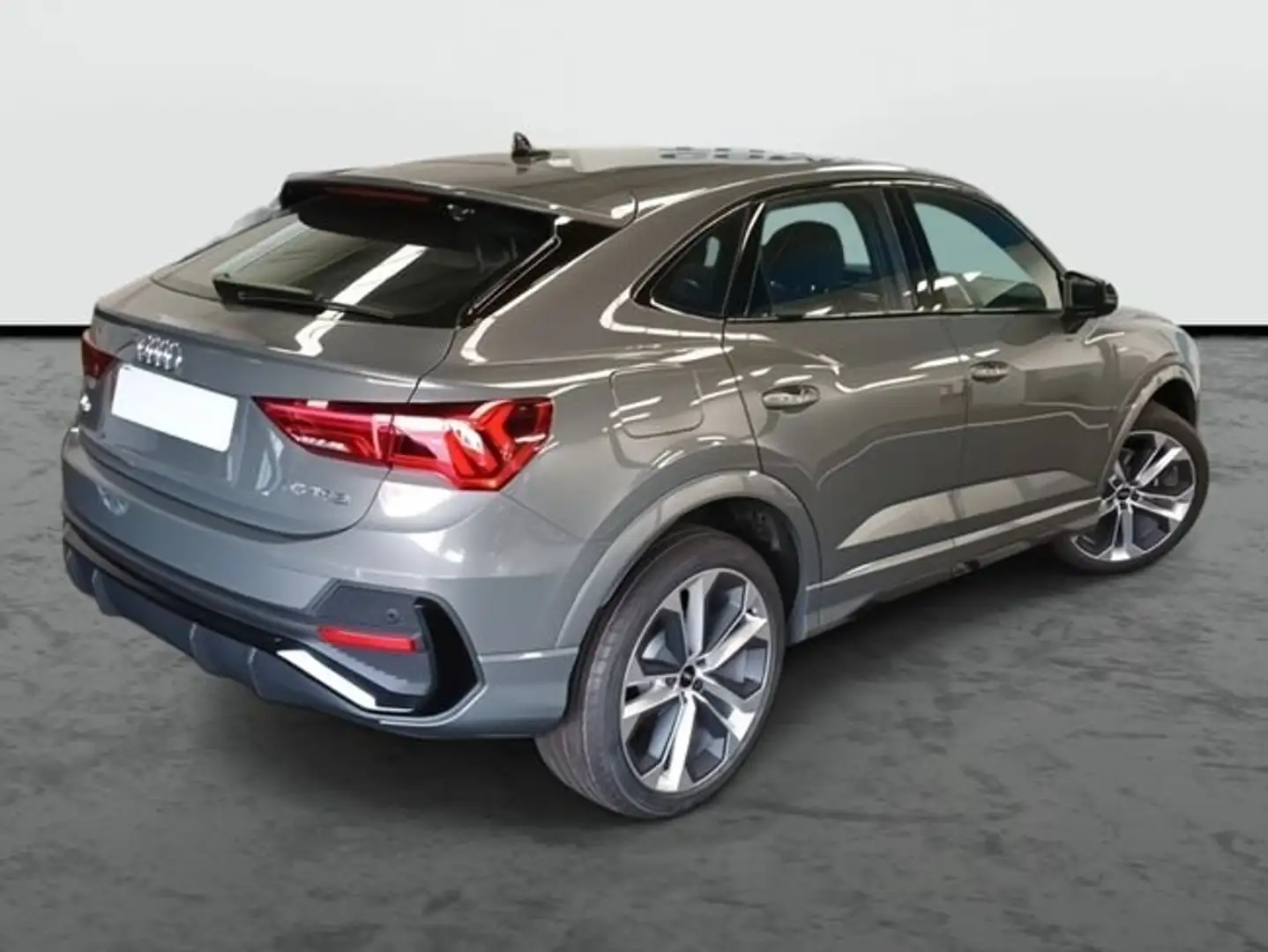 Audi Q3 Sportback S line 35 TFSI 110 kW (150 CV) S tronic Gris - 2