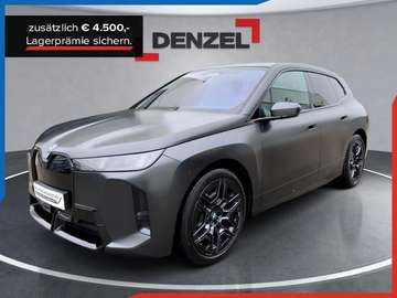 xDrive60