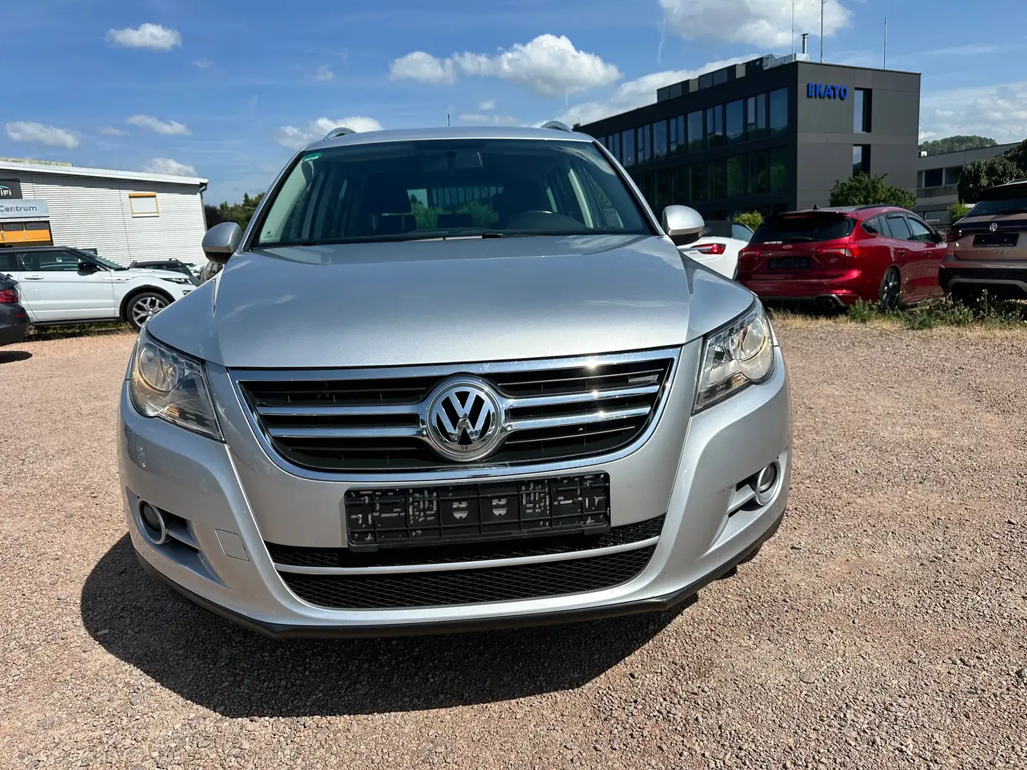 Volkswagen Tiguan Sport & Style 4 Motion*HU 04/2027*1.Hand* Grau - 2