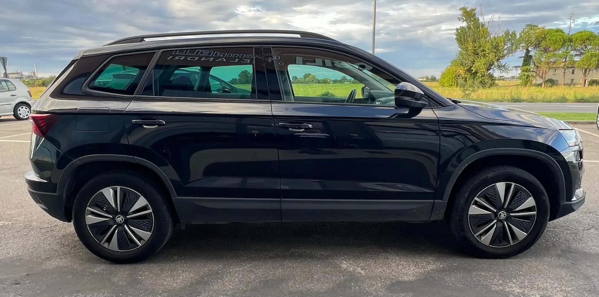 Skoda Karoq Karoq 2.0 tdi 4x4 150cv dsg Negro - 2