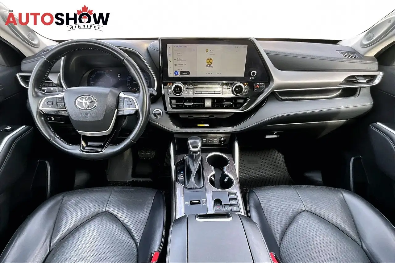 Toyota Highlander снимка Toyota Highlander