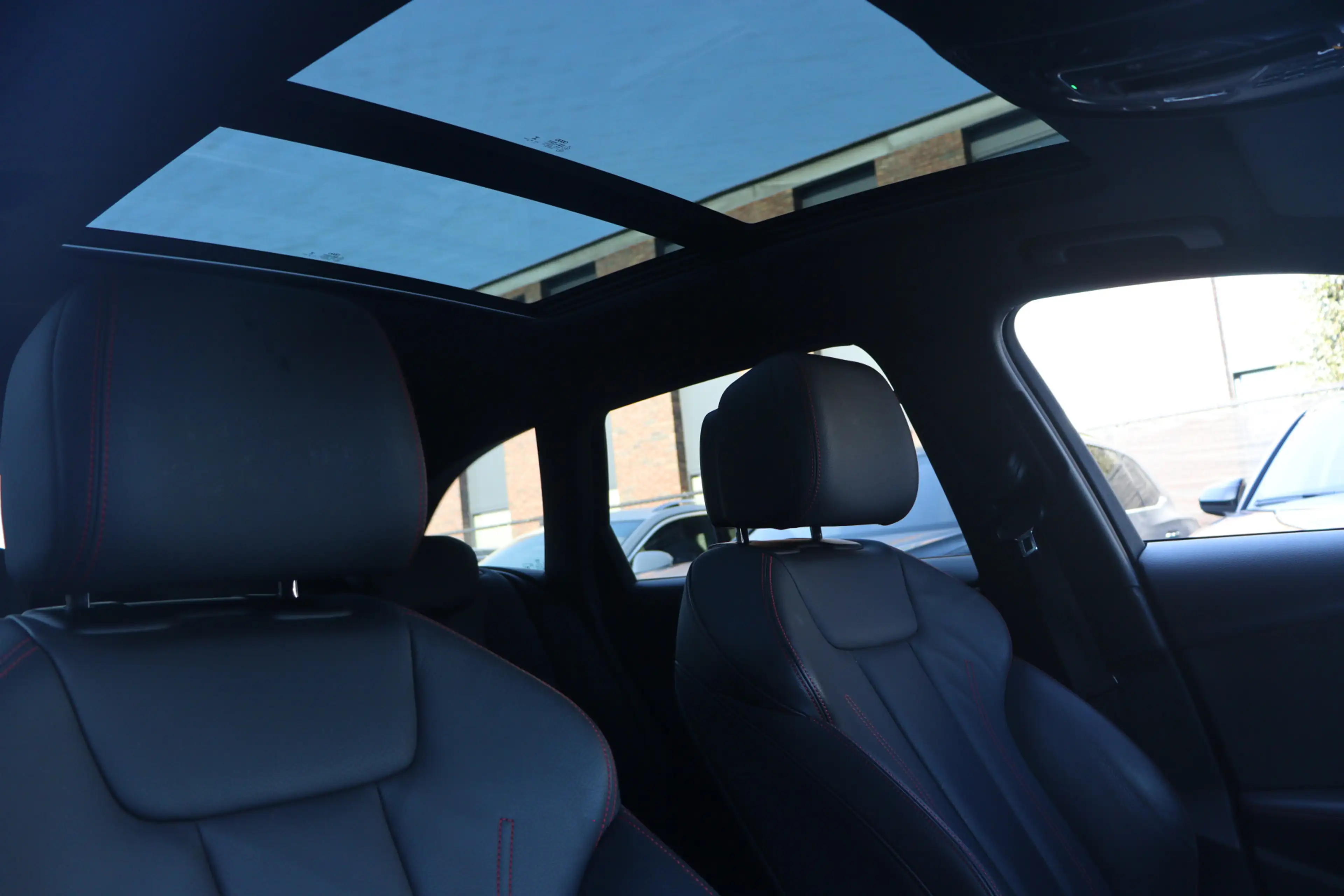 Audi A4 Avant 40 TFSI S-Line | Pano | Leder | 19 Inch | — photo 15