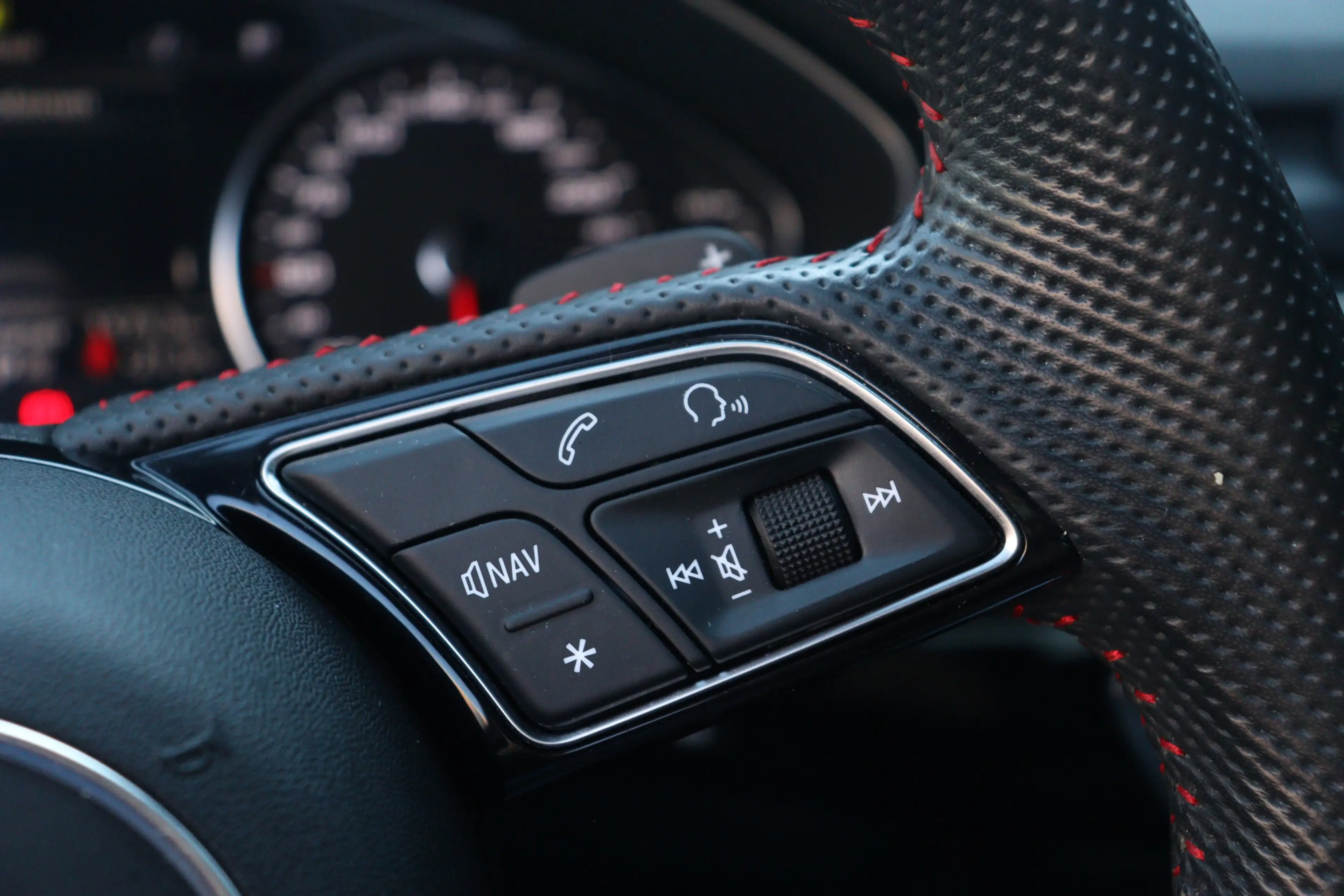 Audi A4 Avant 40 TFSI S-Line | Pano | Leder | 19 Inch | — photo 23