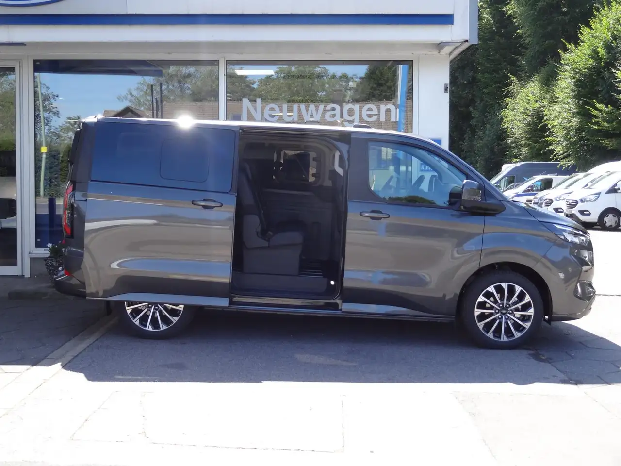 Ford Tourneo Custom 2026
