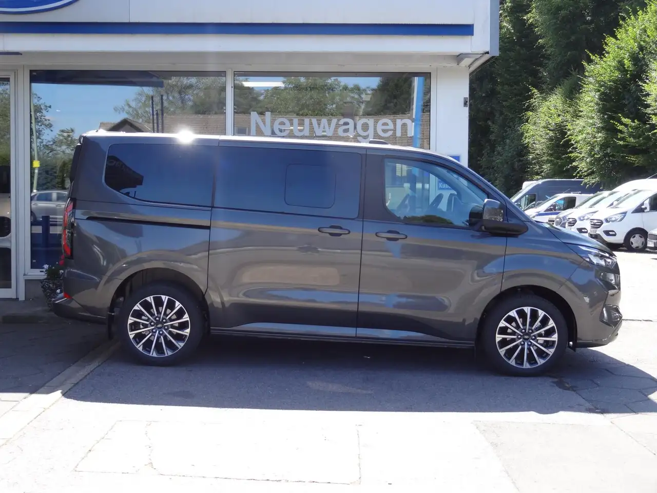 Ford Tourneo Custom 2026