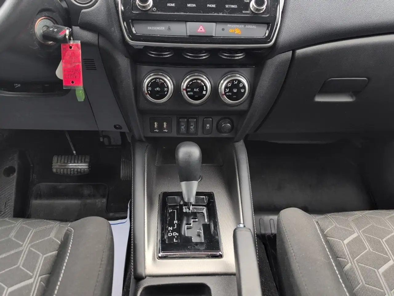 Mitsubishi RVR снимка Mitsubishi RVR