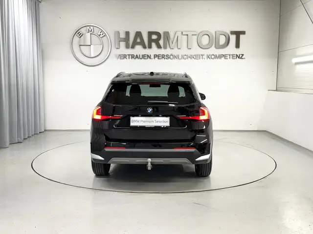 BMW X1 view 5