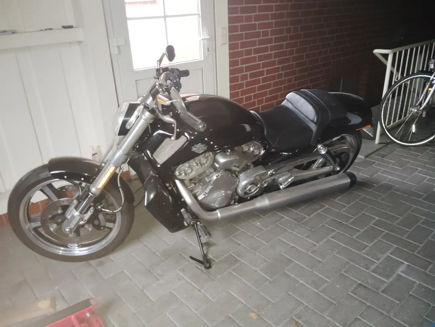 Harley-Davidson V-Rod Muscle Siyah - 1