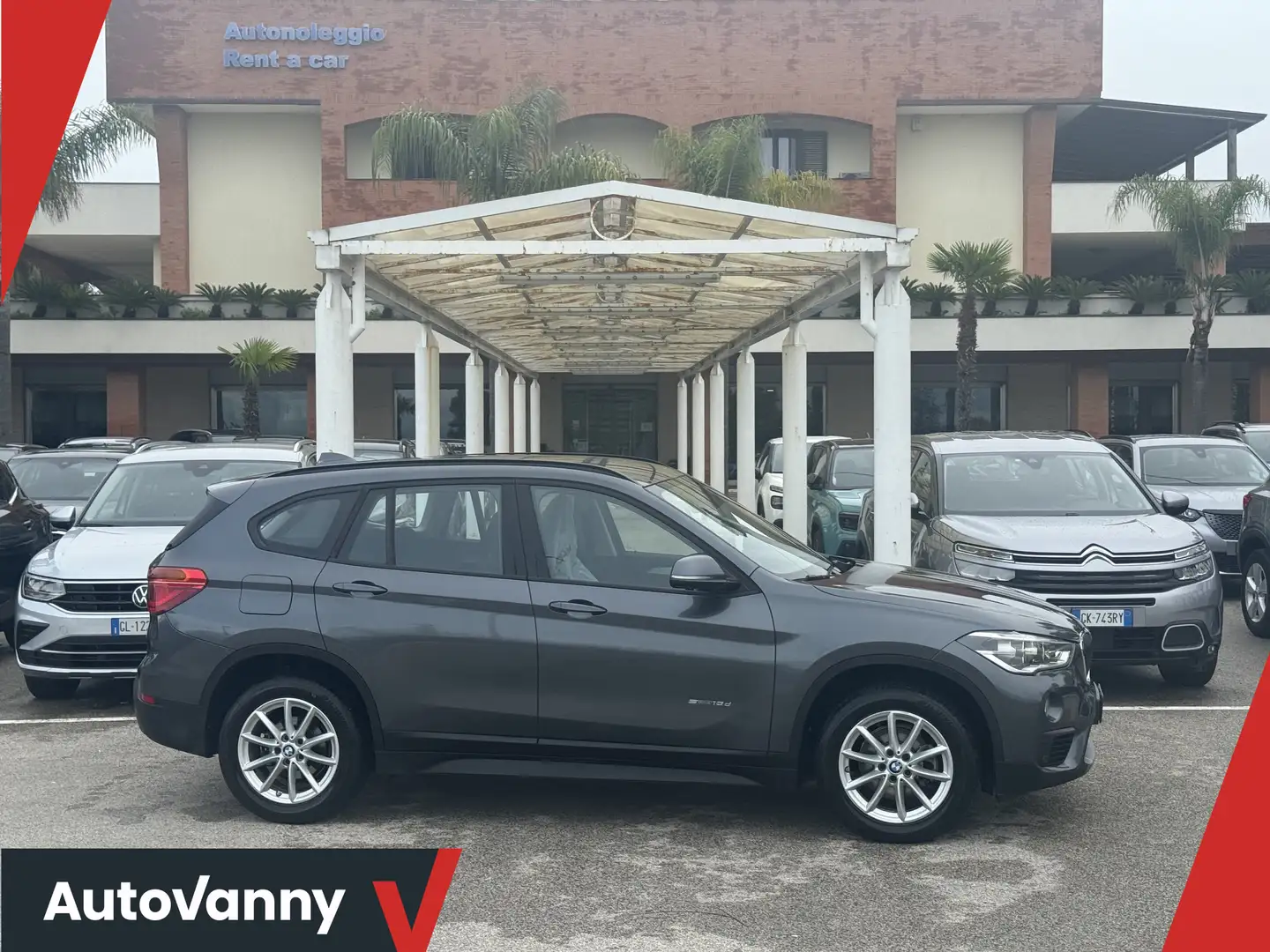 BMW X1 sdrive18d Advantage auto Full led!!! Grigio - 1