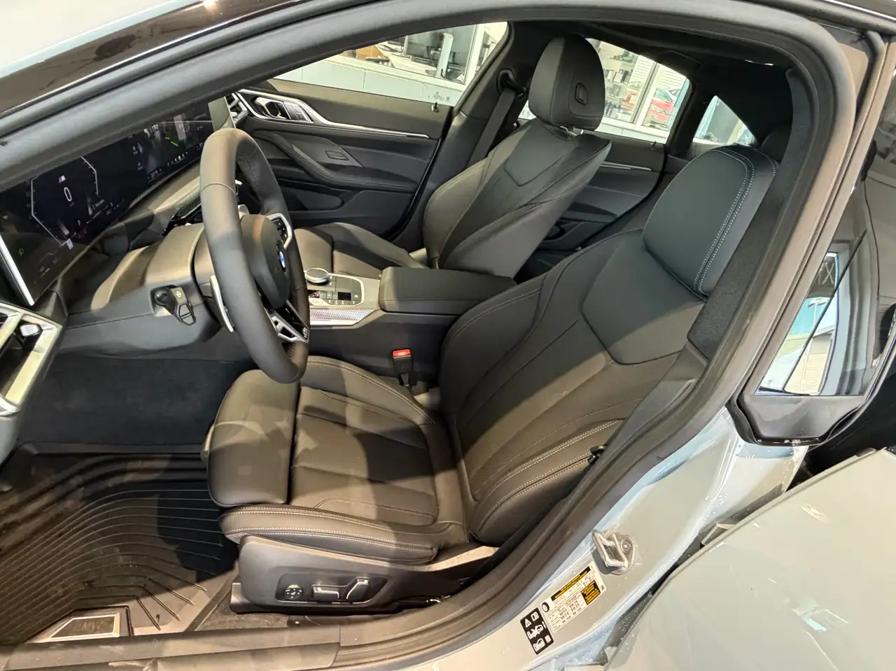 BMW 4 Series снимка BMW 4 Series