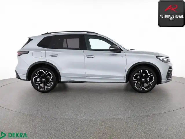 Volkswagen Tiguan view 6