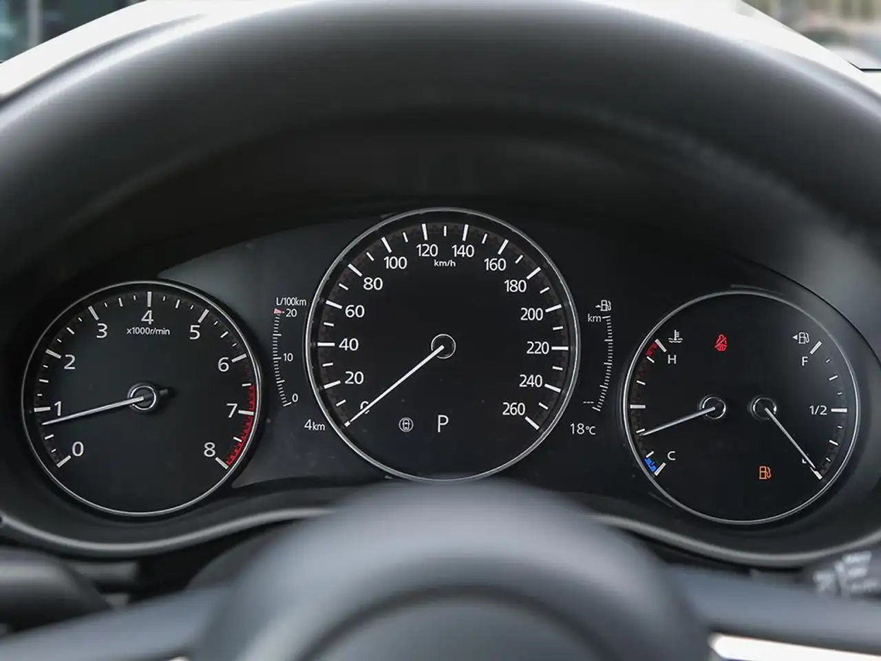 Mazda 3 снимка Mazda 3