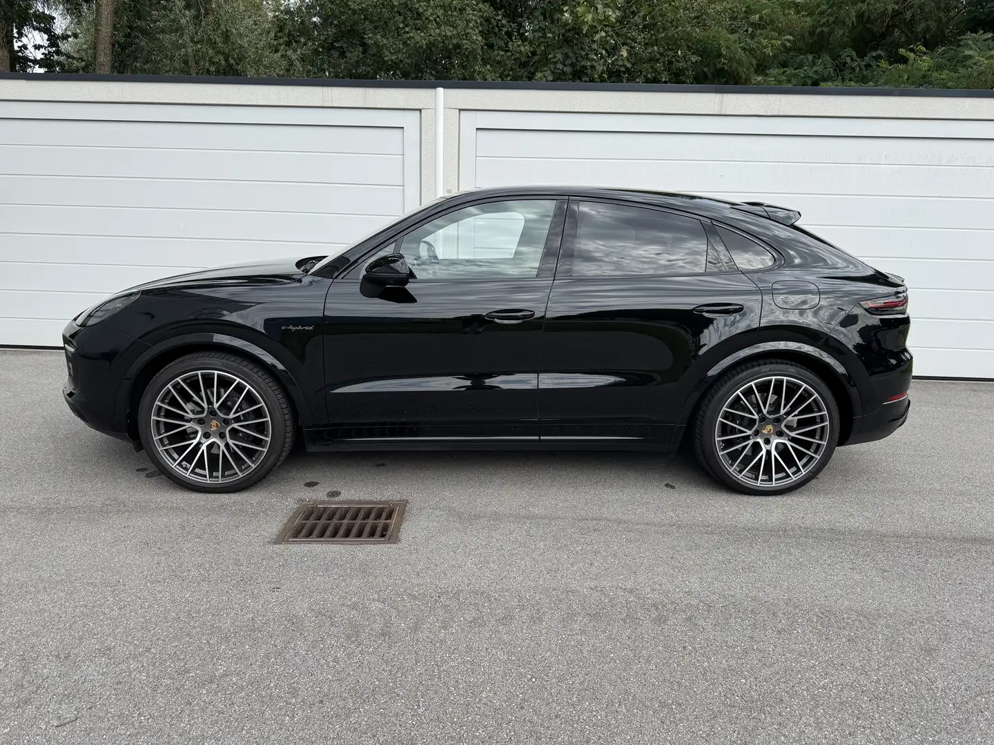 Porsche Cayenne Coupe E-Hybrid PHEV 17,9 kWh Platinum Edition Aut. Schwarz - 2