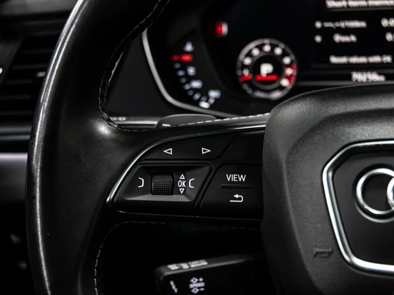 Audi SQ5 снимка Audi SQ5