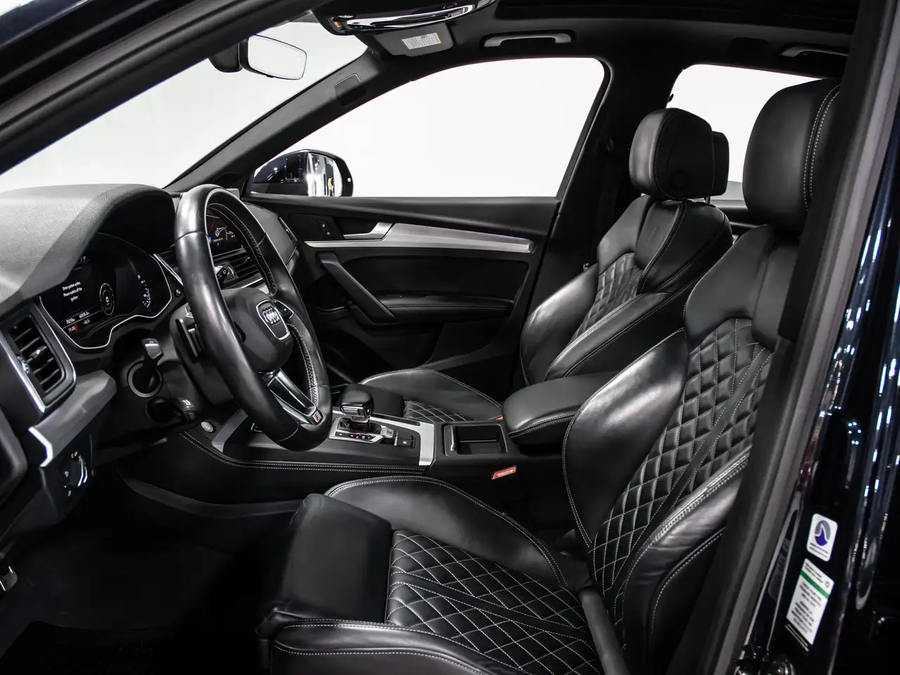 Audi SQ5 снимка Audi SQ5