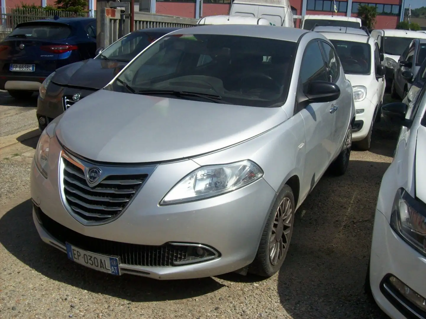 Lancia Ypsilon Ypsilon 1.2 8v Gold 69cv Grigio - 1