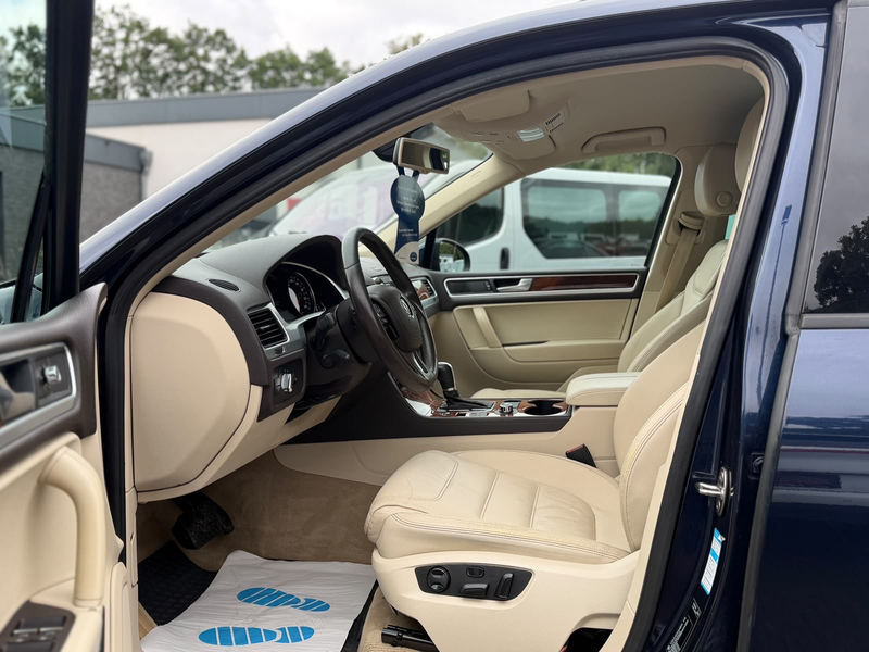 Volkswagen Touareg V6 3.0 TDI BMT 4Motion BlueMotion Scheckheft Anhängerkupplung HU/AU:NEU — photo 8