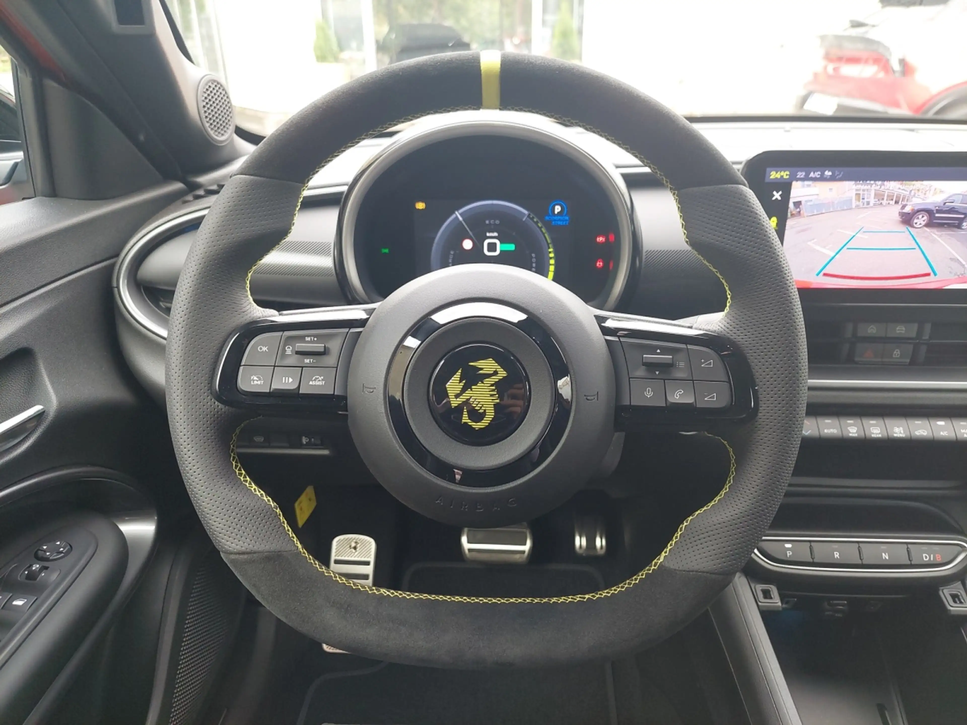 Abarth 600e Competizione — photo 13