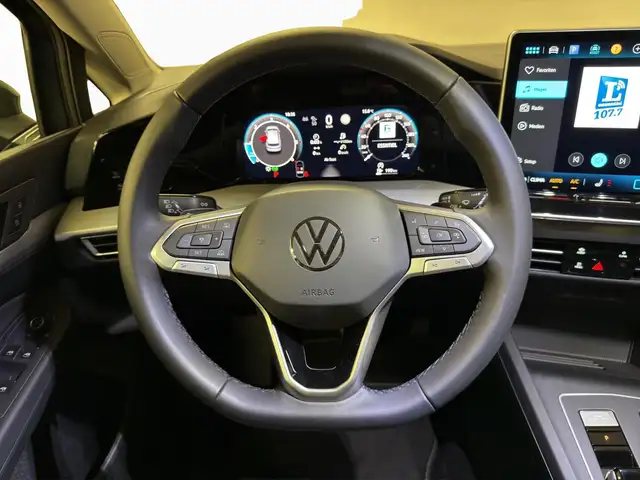 Volkswagen Golf view 10
