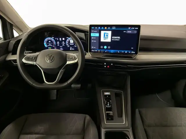 Volkswagen Golf view 2