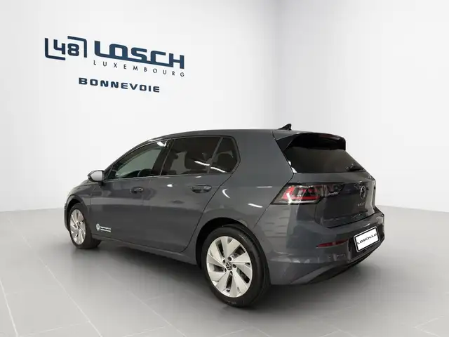 Volkswagen Golf view 5