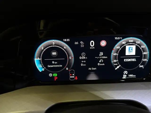 Volkswagen Golf view 11