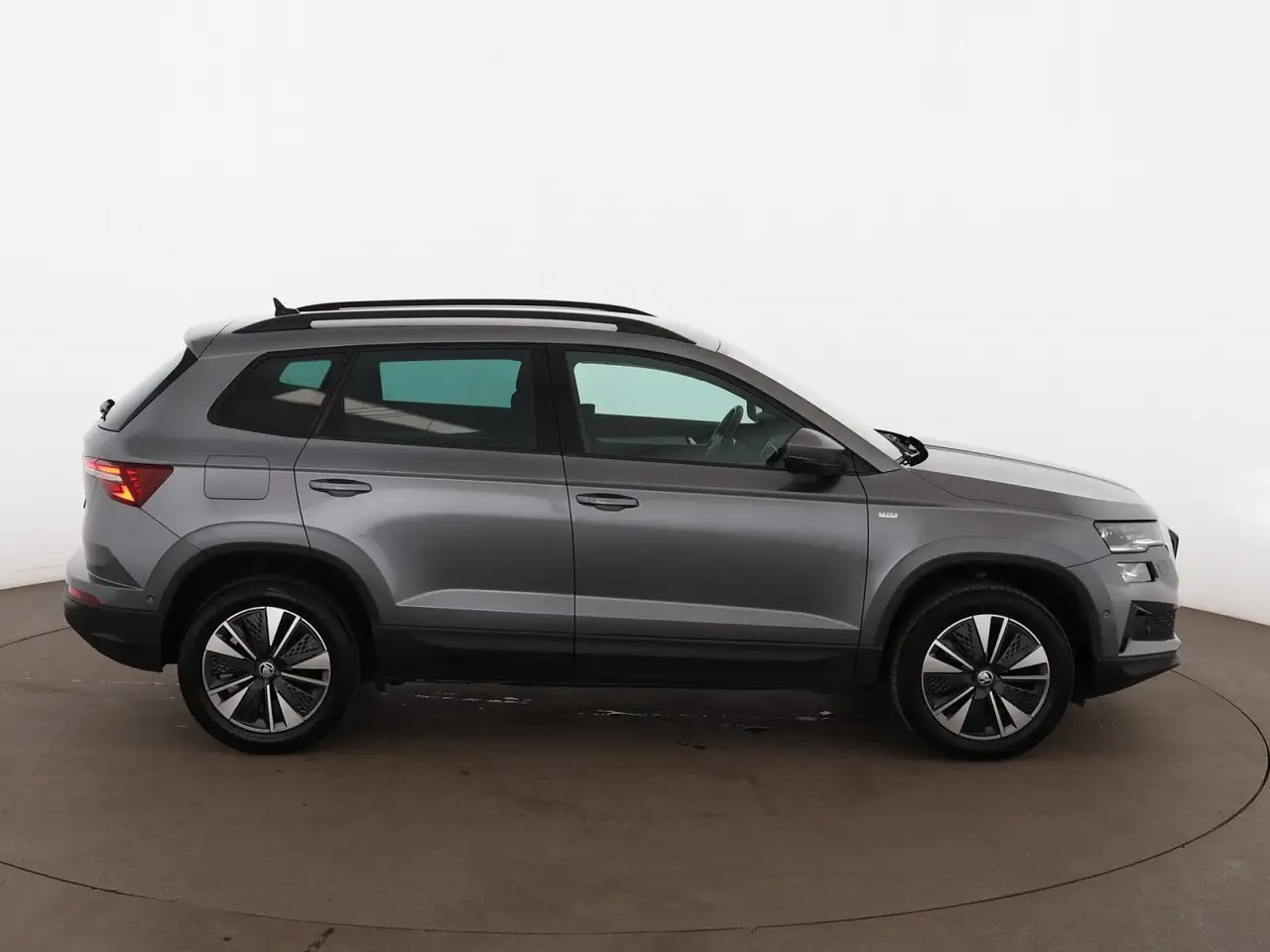 Skoda Karoq 1.5 TSI Tour Aut MATRIX AHK RADAR NAVI PDC, миниатюра 9