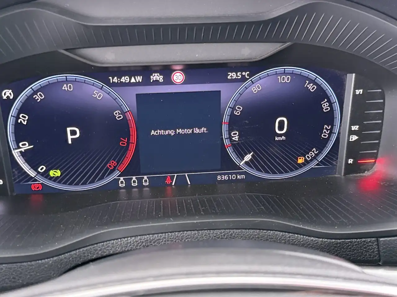 Skoda Karoq 1.5 TSI Tour Aut MATRIX AHK RADAR NAVI PDC, миниатюра 19