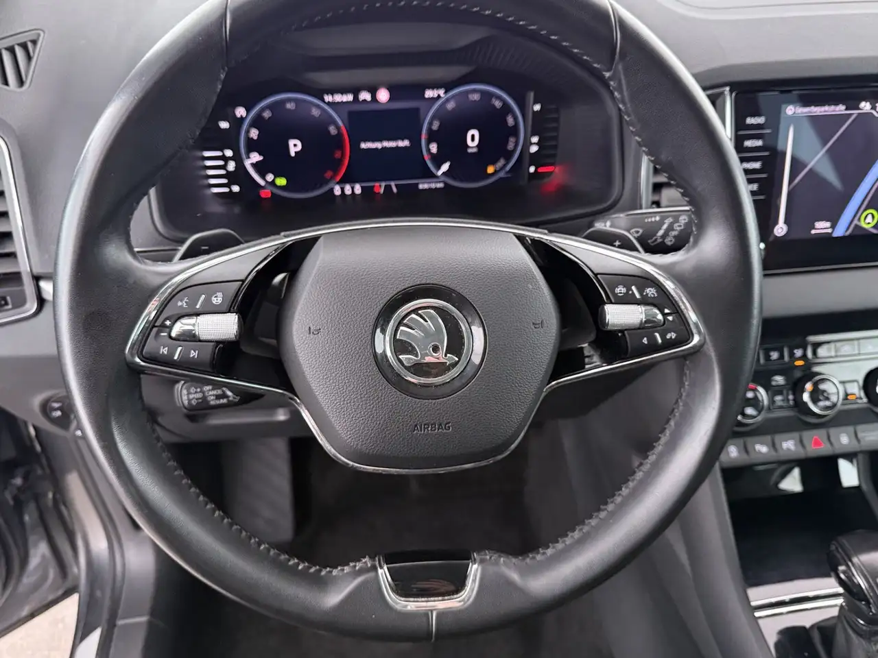 Skoda Karoq 1.5 TSI Tour Aut MATRIX AHK RADAR NAVI PDC, миниатюра 23