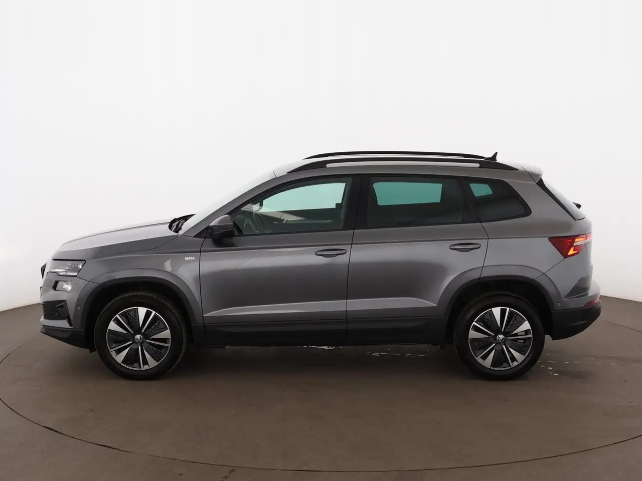 Skoda Karoq 1.5 TSI Tour Aut MATRIX AHK RADAR NAVI PDC, миниатюра 5